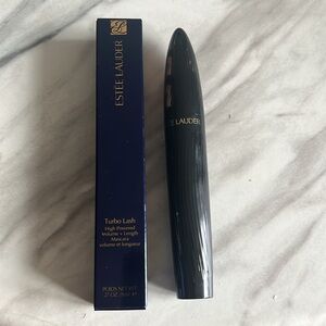New Estée Lauder volume + length mascara